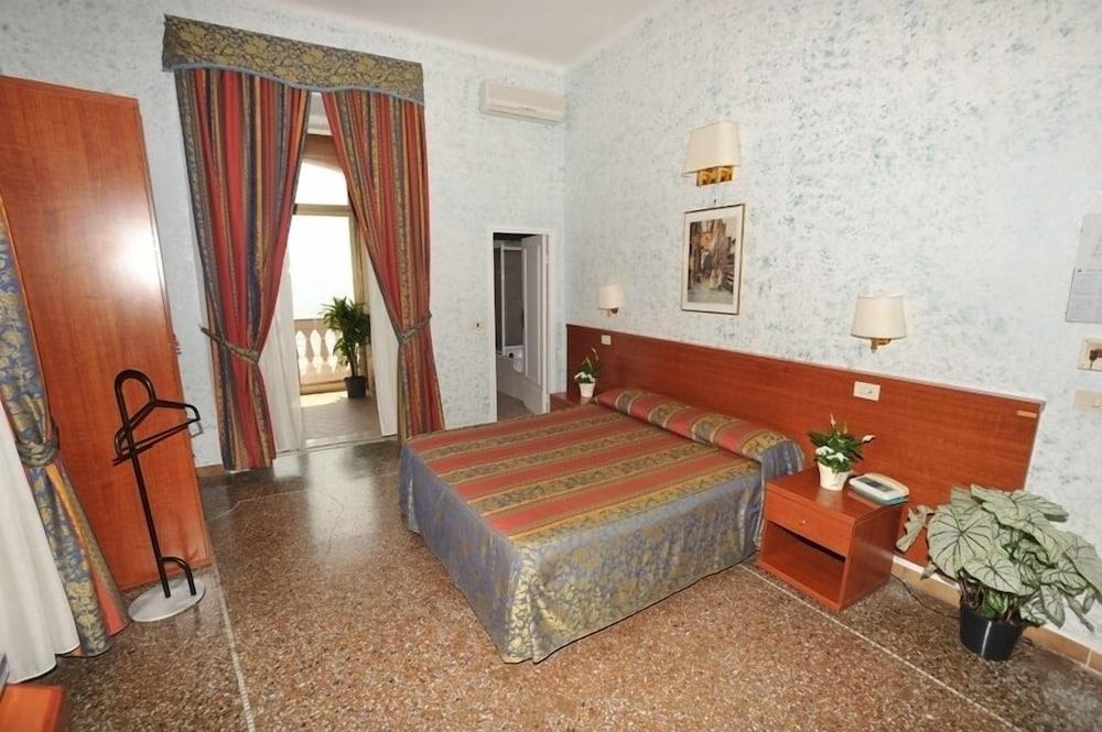 Miramare Room Type - Superior Double Room, Sea View Miramare Room Type - Superior Double Room, Sea View