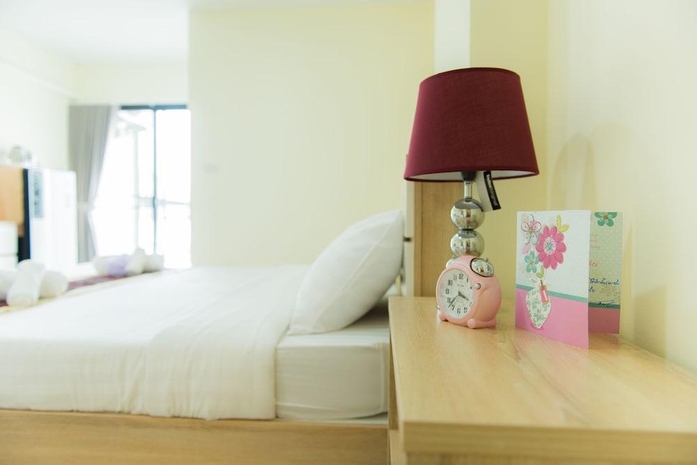 Be my guest36 Room Type - Studio, 1 King Bed