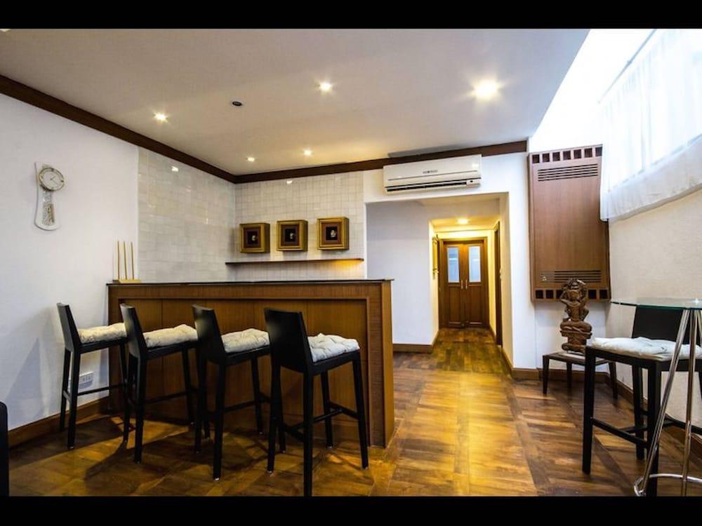 Fabulous Ground Floor Studio Dasiri Downtown Residence - Tap to explore photos