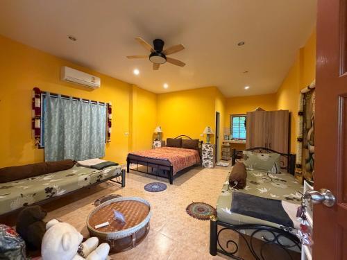 Ganesha bungalow at Ya Nui beach - Tap to explore photos