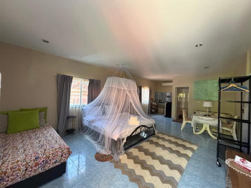 Rustic apartment at YaNui beach Room Type - Apartment