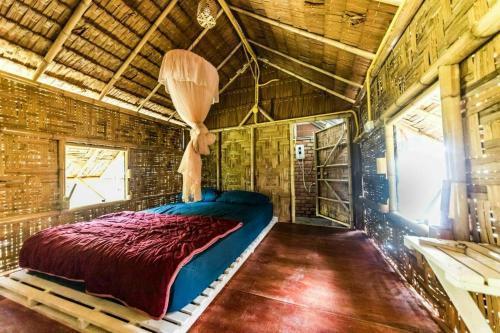 Meechok organic home Room Type - Bungalow with Fan