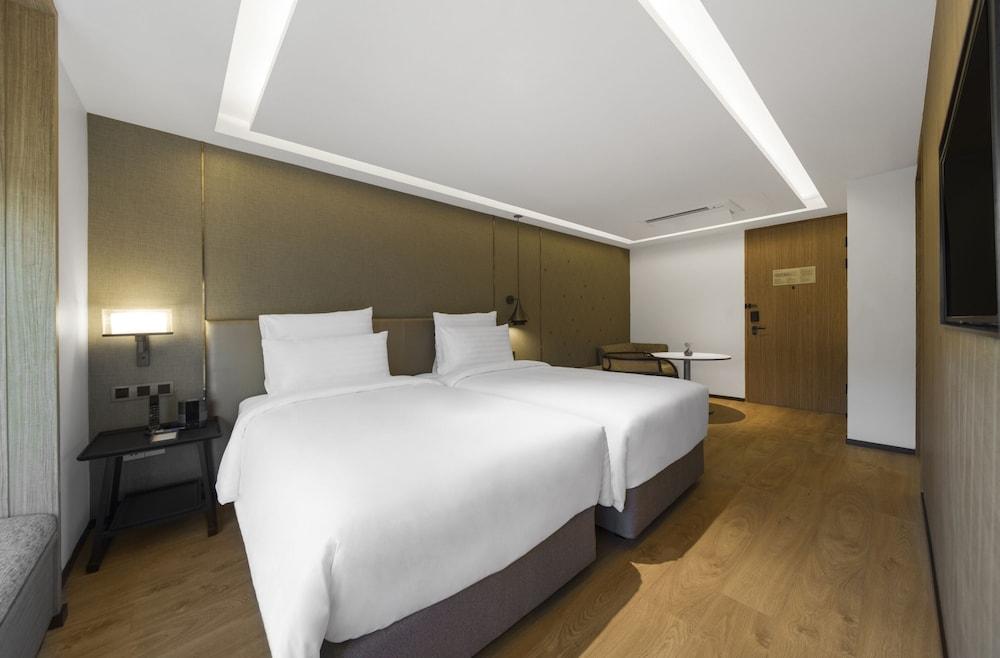 HOMM Sukhumvit34 Bangkok Room Type - Superior Twin Room