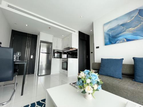 LUXURY 1 Bedroom in Amari Residences - Tap to explore photos