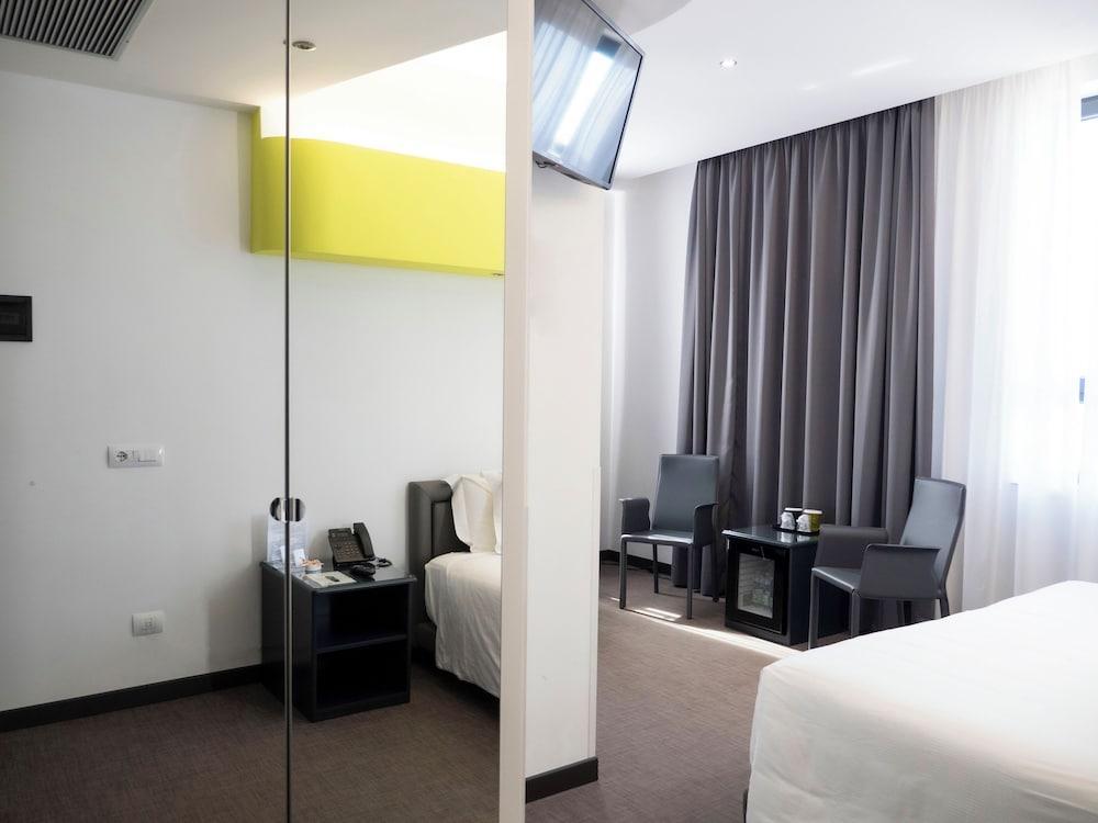 LOTO BUSINESS HOTEL Room Type - Deluxe Room