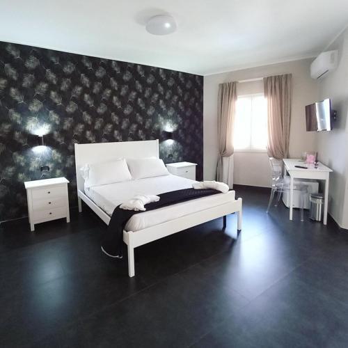 ALDIVA ROOMS Room Type - Deluxe Double Room with Balcony and Sea View