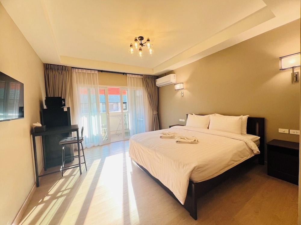 J STAR Room Type - Standard Room