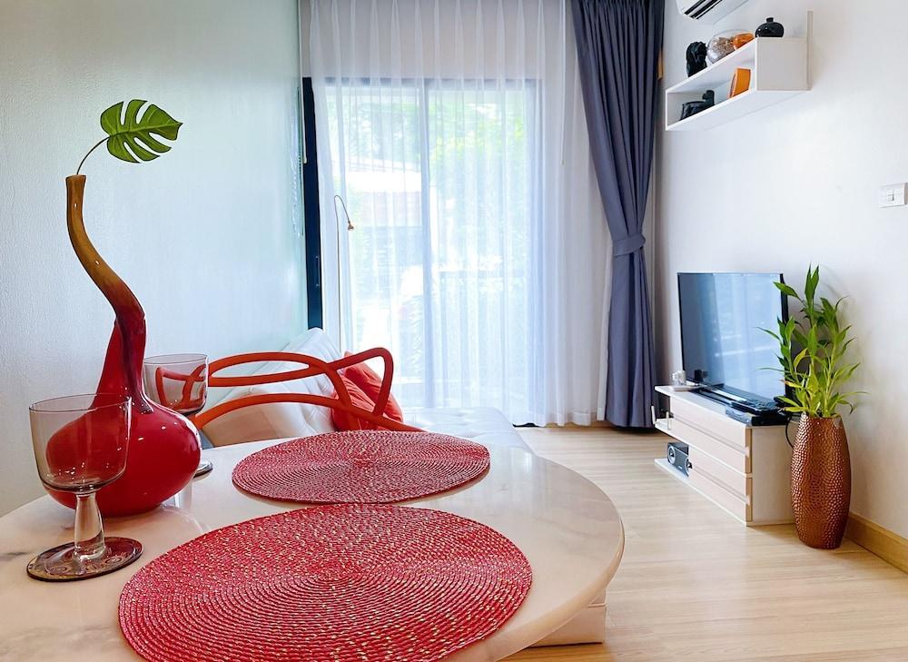 Nice 39sqm 1Br Apt Infinity Pool Walk to Beautiful Nai Yang - Tap to explore photos