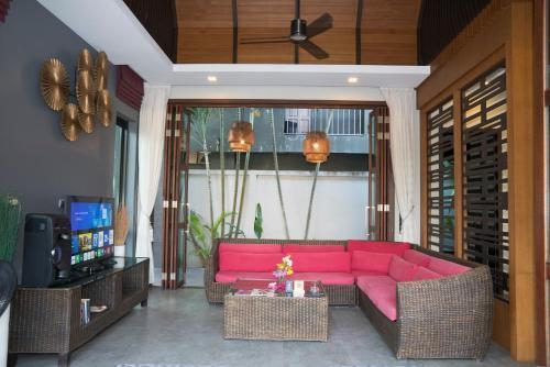 Narintara Villas - Tap to explore photos