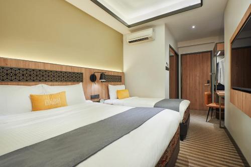 Dash Living Rochor - Tap to explore photos