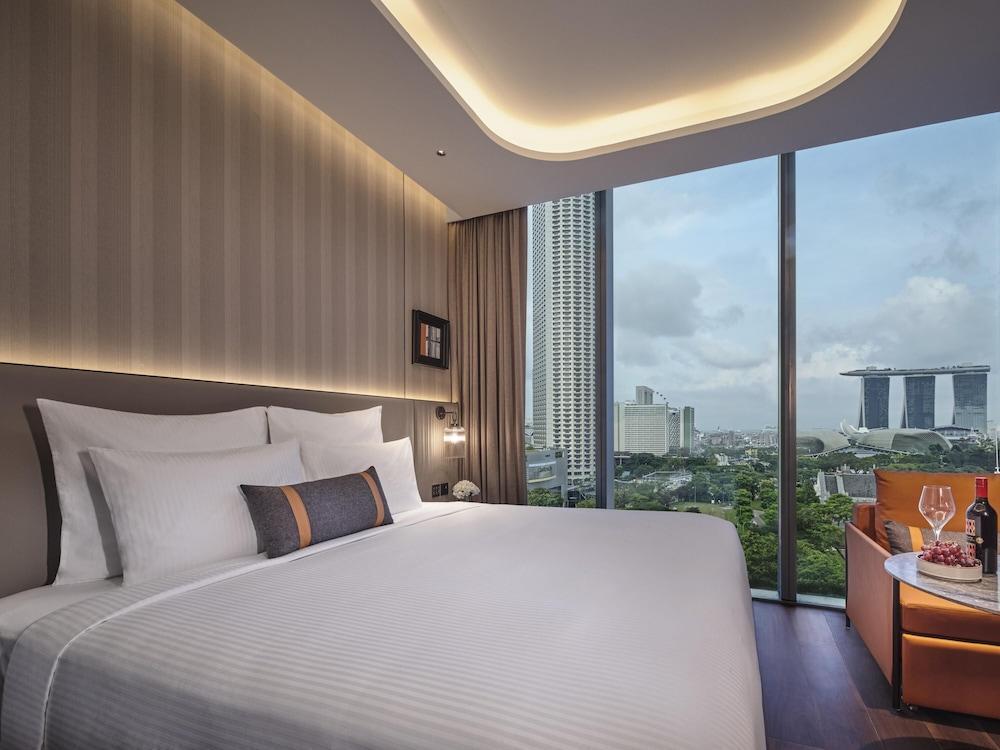 Pullman Singapore Hill Street Room Type - Deluxe King Room with Bay View