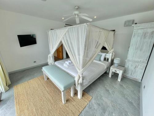 Baan Talay Sai Villa - Panoramic Views 300m to Beach - Tap to explore photos