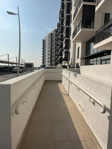 Waterfront Yas 1BR near F1 & Ticket Savings