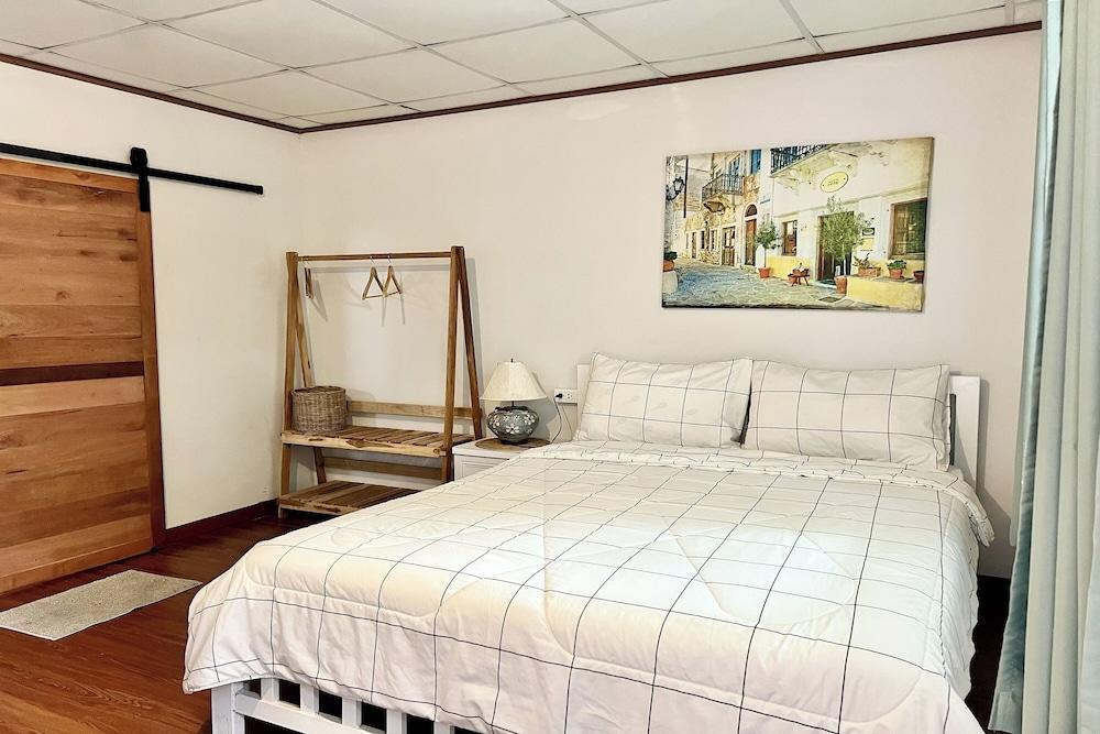 Bann Kam B&B Room Type - Standard Double Room, 1 Queen Bed