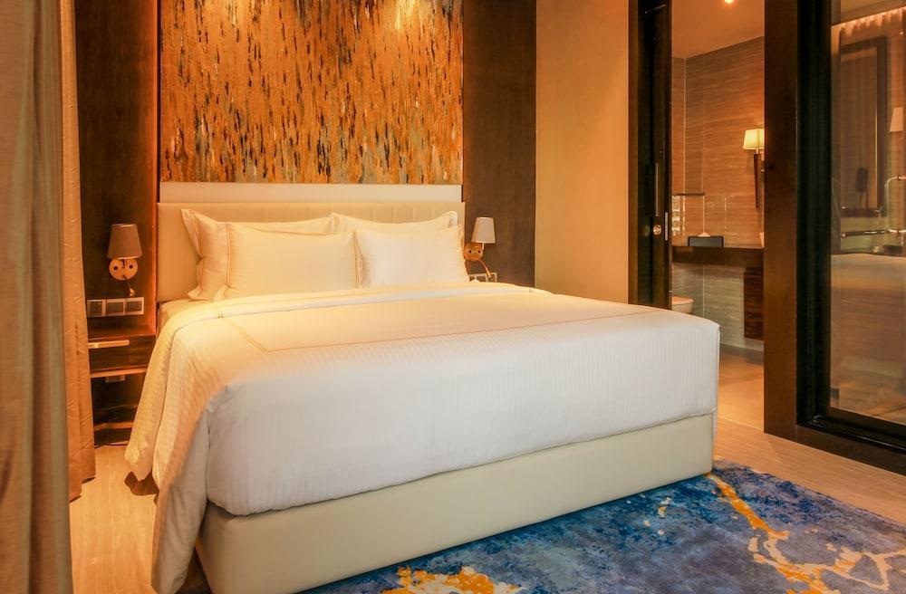 Zest Metropole Room Type - Deluxe Double Room