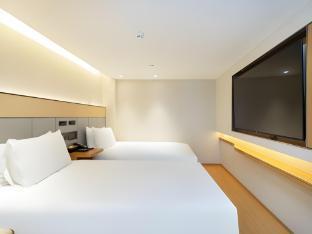 JI Hotel Shanghai Longyang Road Magnetic levitation Station - Tap to explore photos