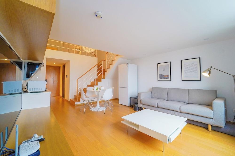 More Residence Lujiazui Shanghai Room Type - Superior Loft
