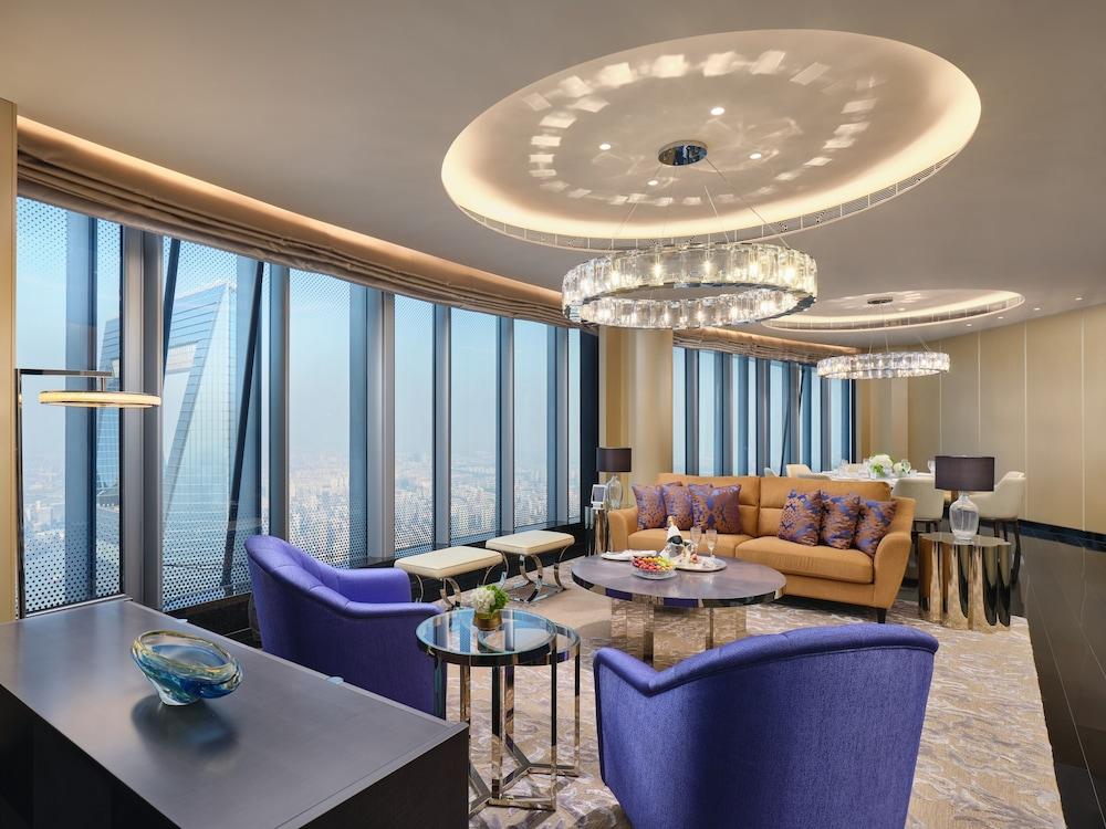 J Hotel, Shanghai Tower Room Type - Jin Jiang Suite