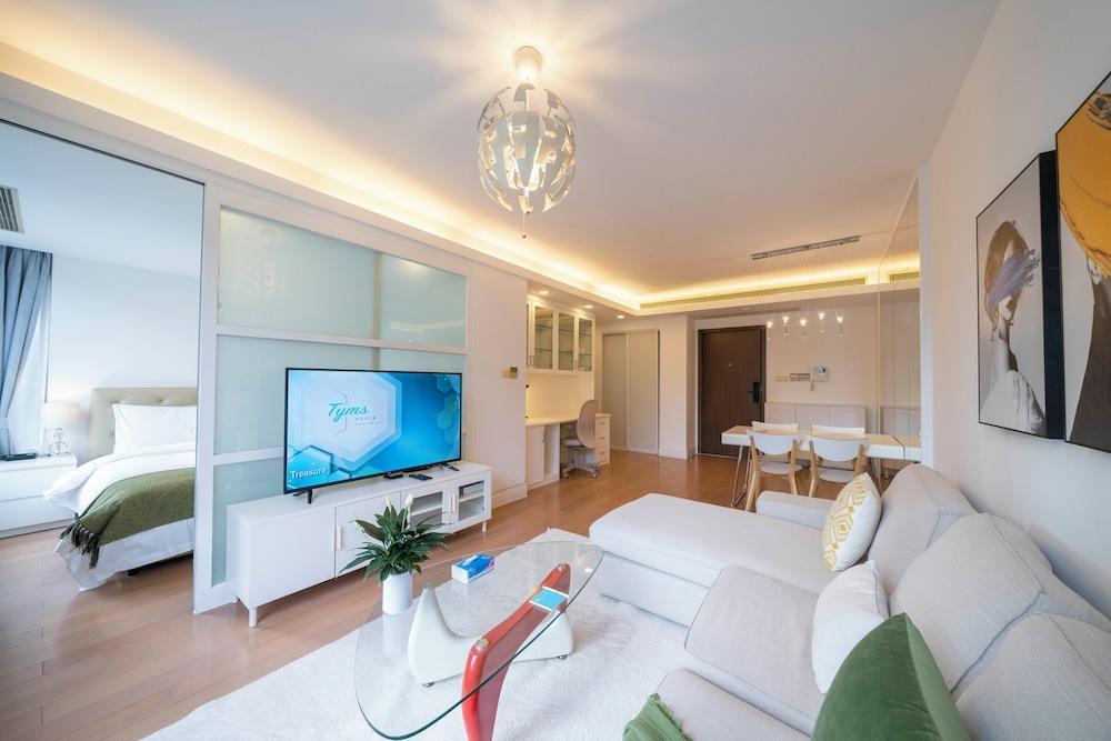 Tyms High Serviced Residence Shanghai Xujiahui Metro Room Type - City View 1 Bedroom Preferred Family Suite