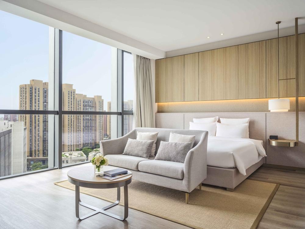 Novotel Shanghai Qingpu Excellence - Tap to explore photos