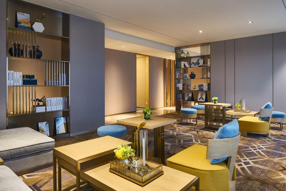 The QUBE Hotel Shanghai Sanjiagang - Tap to explore photos