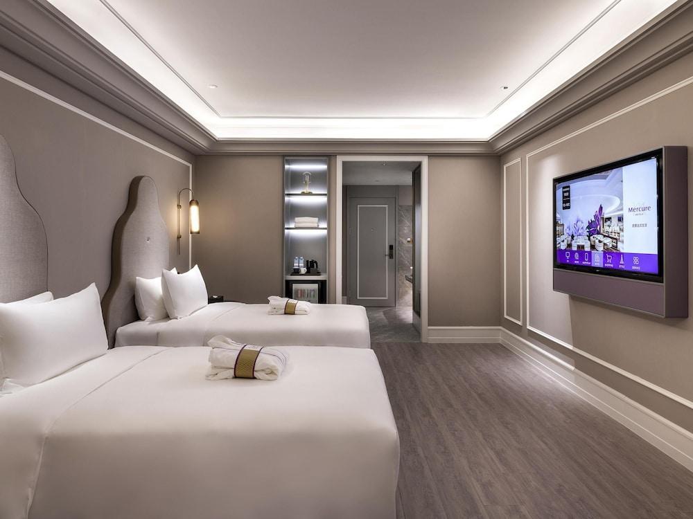 Mercure Shanghai Xujiahui South Room Type - Privilege, Room, 2 Twin Beds