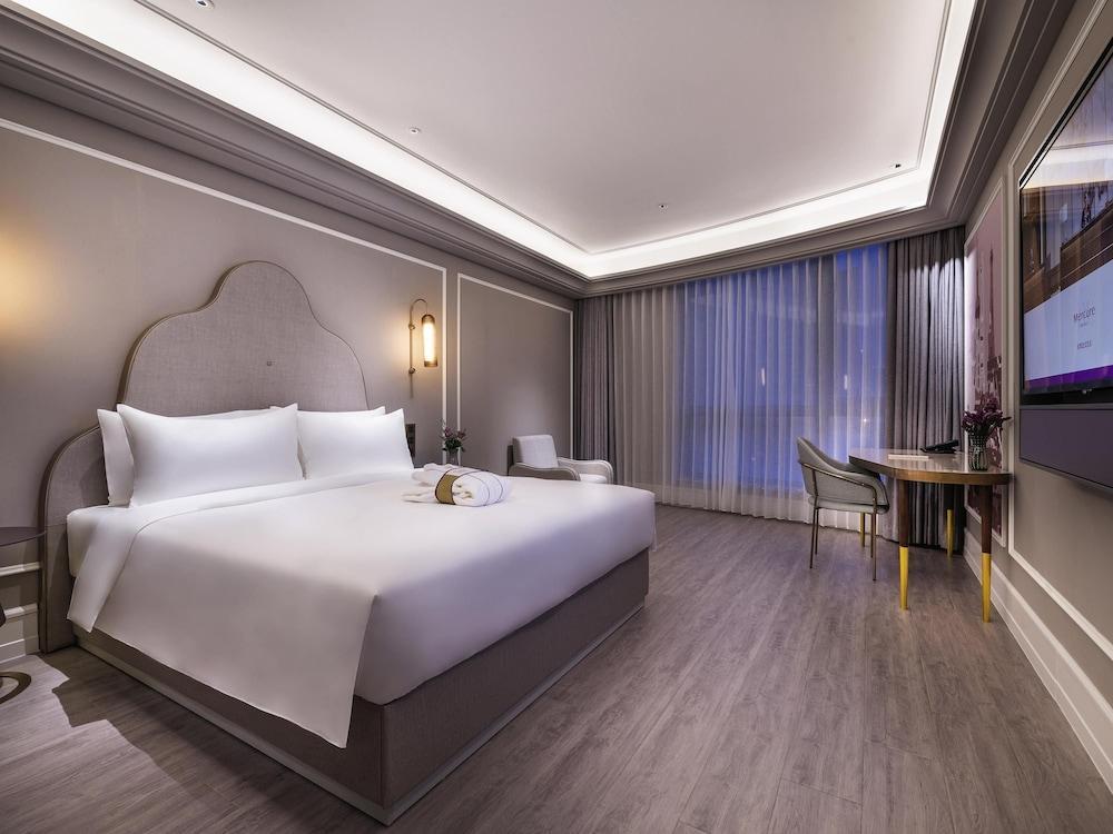 Mercure Shanghai Xujiahui South Room Type - Privilege, Room, 1 King Bed