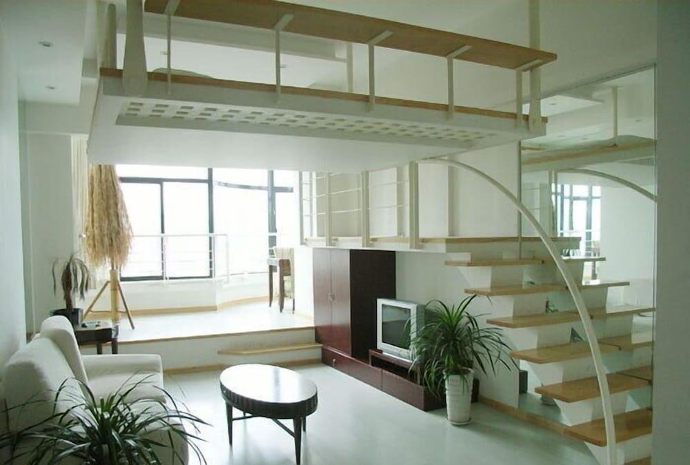 Mayson Shanghai Bund Serviced Apartment Room Type - Family Room, River View
