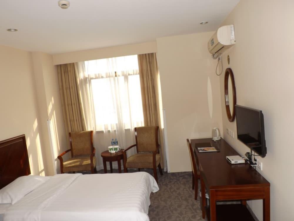 GreenTree Inn ShangHai BeiWaiTan NingGuo Road Station Hotel - Tap to explore photos
