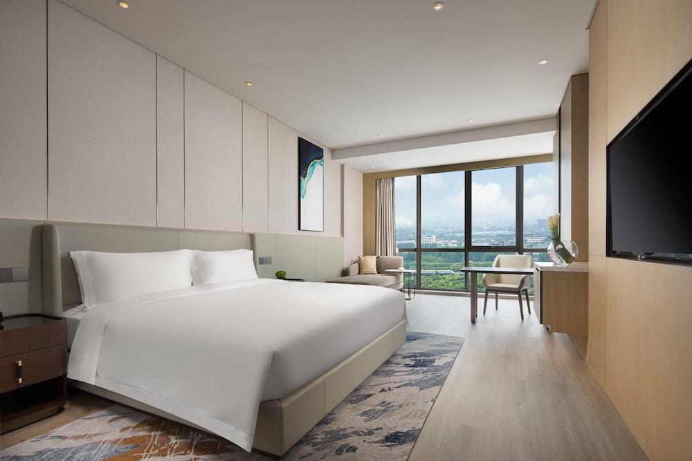 Wyndham Shanghai Pudong Room Type - Room, 1 King Bed, Accessible