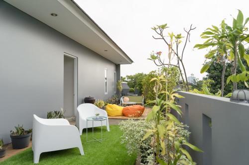 Cove MK House Senopati - Tap to explore photos