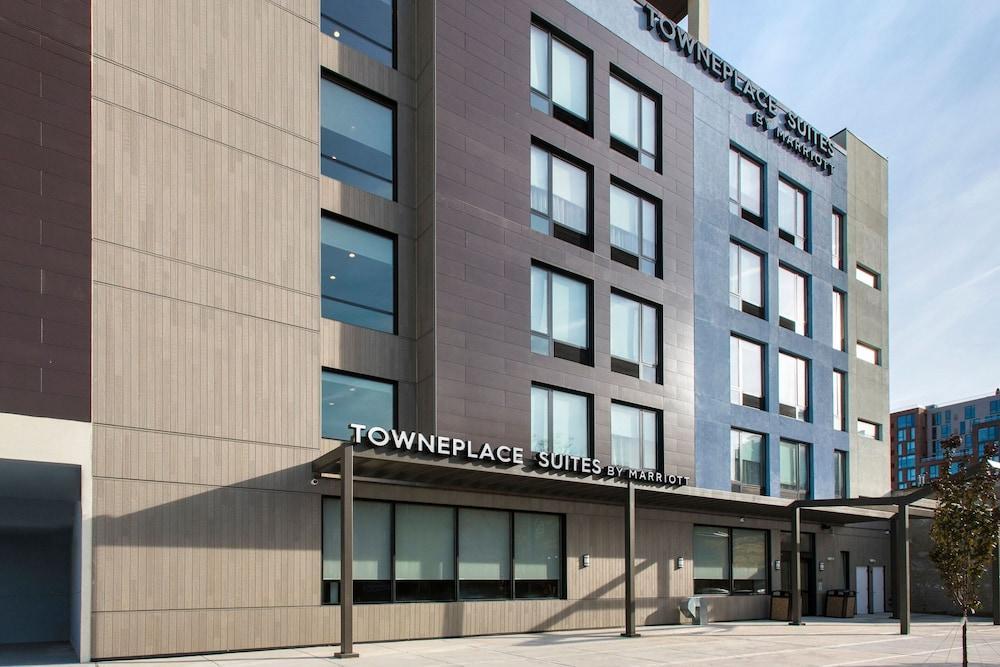 TownePlace Suites by Marriott New York Brooklyn - Tap to explore photos
