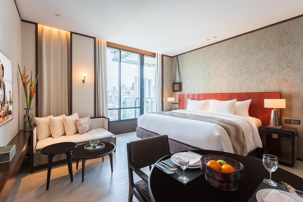 SILQ Hotel And Residence Room Type - Chiffon Studio (With Balcony)