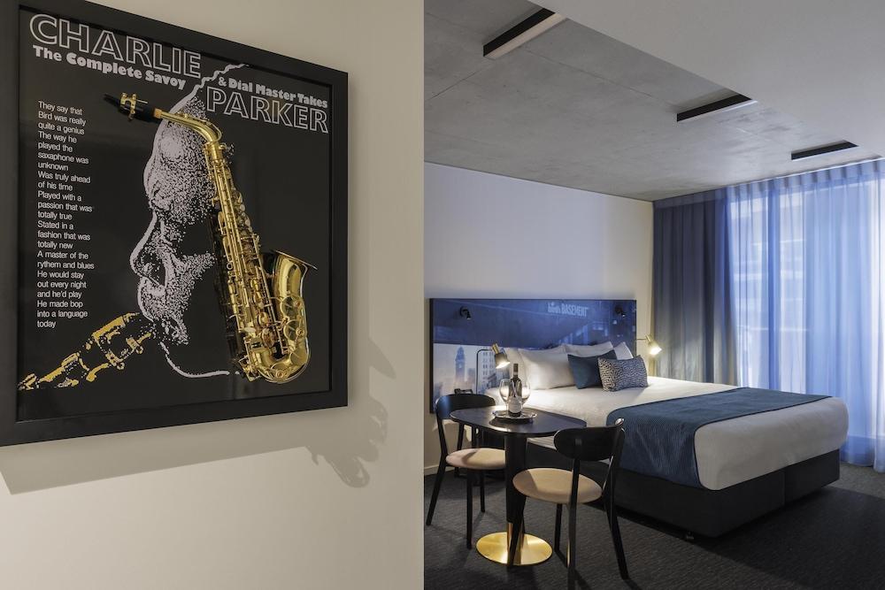 Oaks Melbourne St Kilda Road Hotel Room Type - Room, 2 Bedrooms (Dual) Oaks Melbourne St Kilda Road Hotel Room Type - Room, 2 Bedrooms (Dual)
