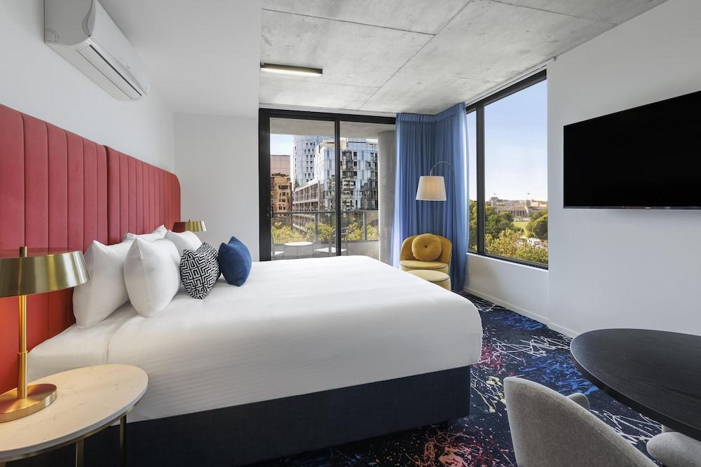 Oaks Melbourne St Kilda Road Hotel Room Type - Executive Studio (No Housekeeping) Oaks Melbourne St Kilda Road Hotel Room Type - Executive Studio (No Housekeeping)