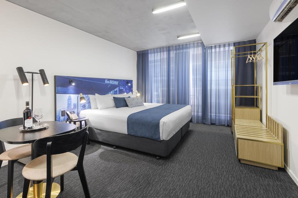 Oaks Melbourne St Kilda Road Hotel Room Type - Studio