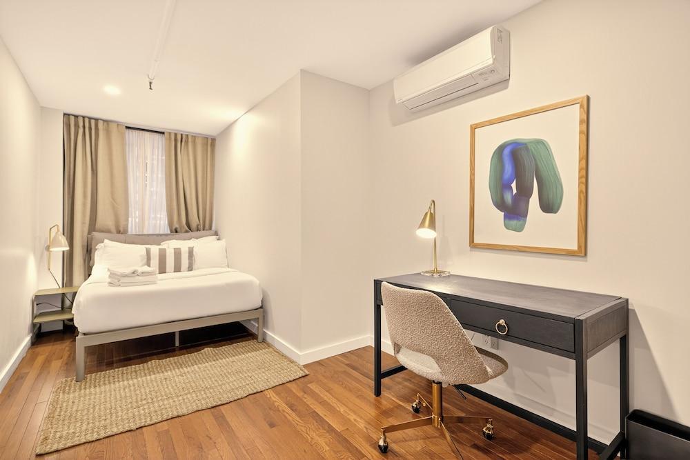 Outsite Chelsea - Work, Connect, Explore Room Type - Standard Double Room, 1 Double Bed, Ensuite
