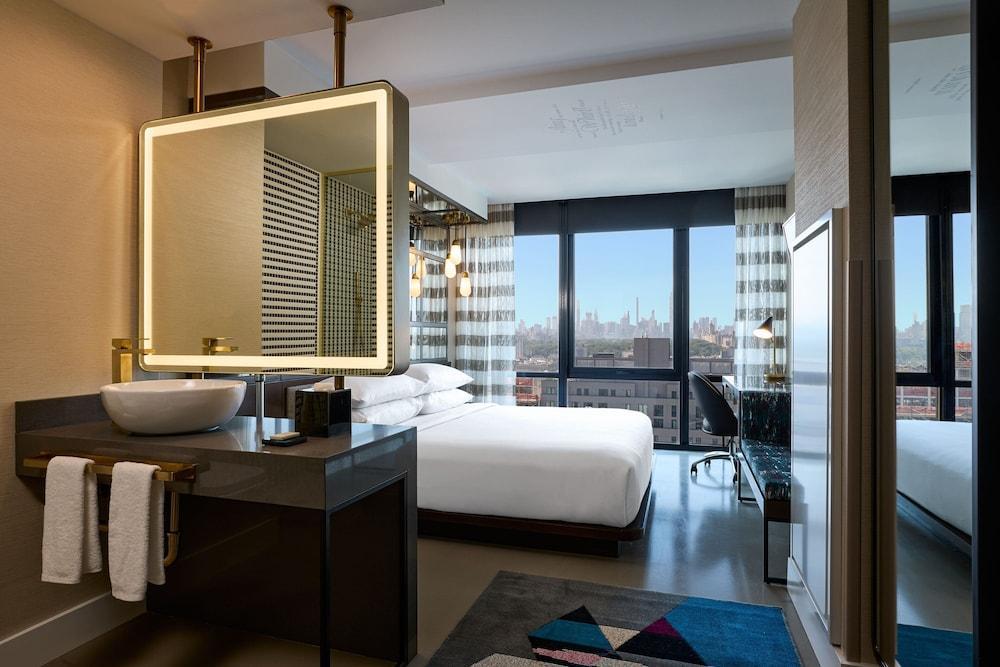 Renaissance New York Harlem Hotel Room Type - Room, 1 King Bed