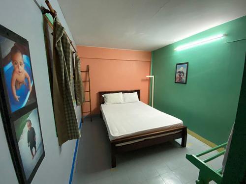 Smile Guesthouse Krabi - Tap to explore photos