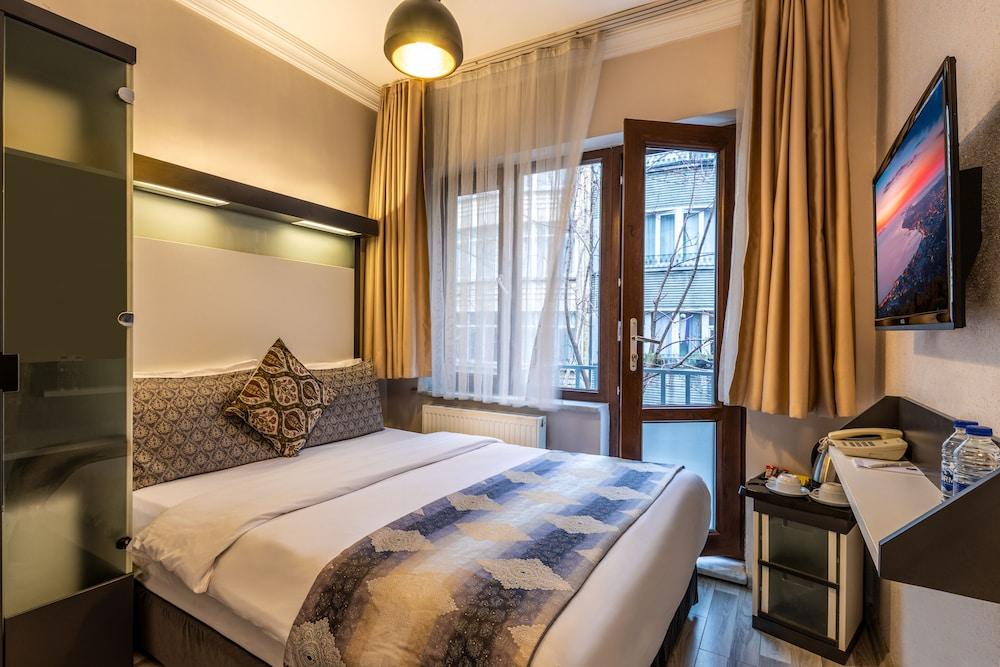 Platine Hotels & Suites - Tap to explore photos