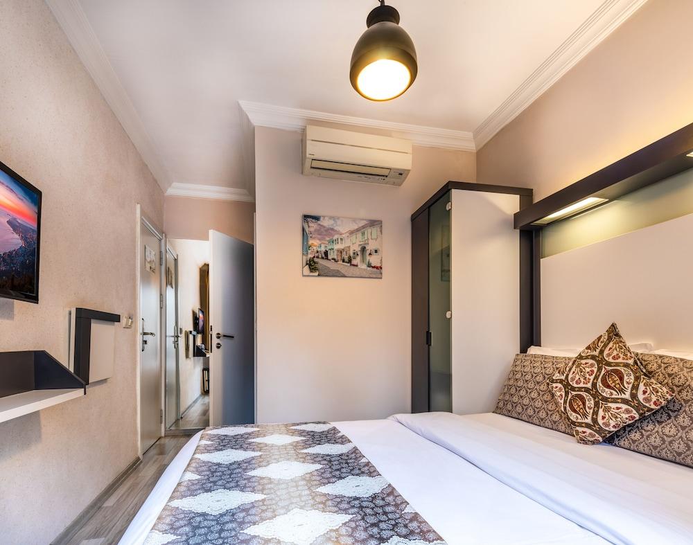 Platine Hotels & Suites - Tap to explore photos