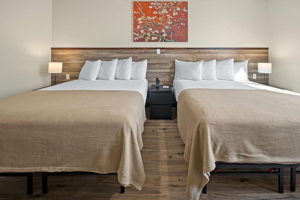 Highbridge Hotel Room Type - Double Room