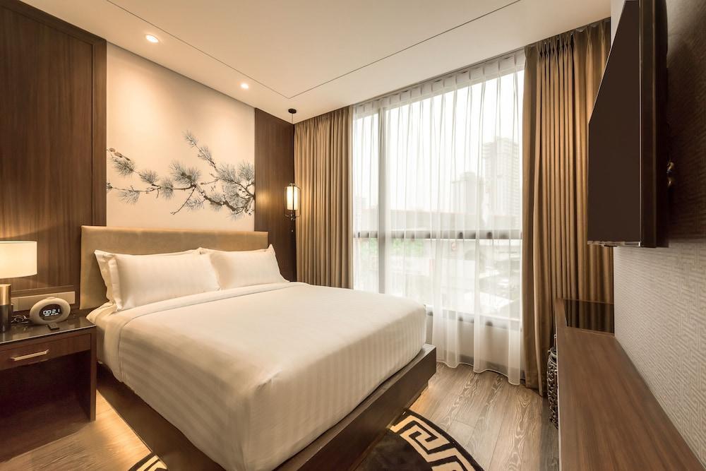 Ashley Tang Menteng Jakarta Room Type - Deluxe View Queen Room Ashley Tang Menteng Jakarta Room Type - Deluxe View Queen Room