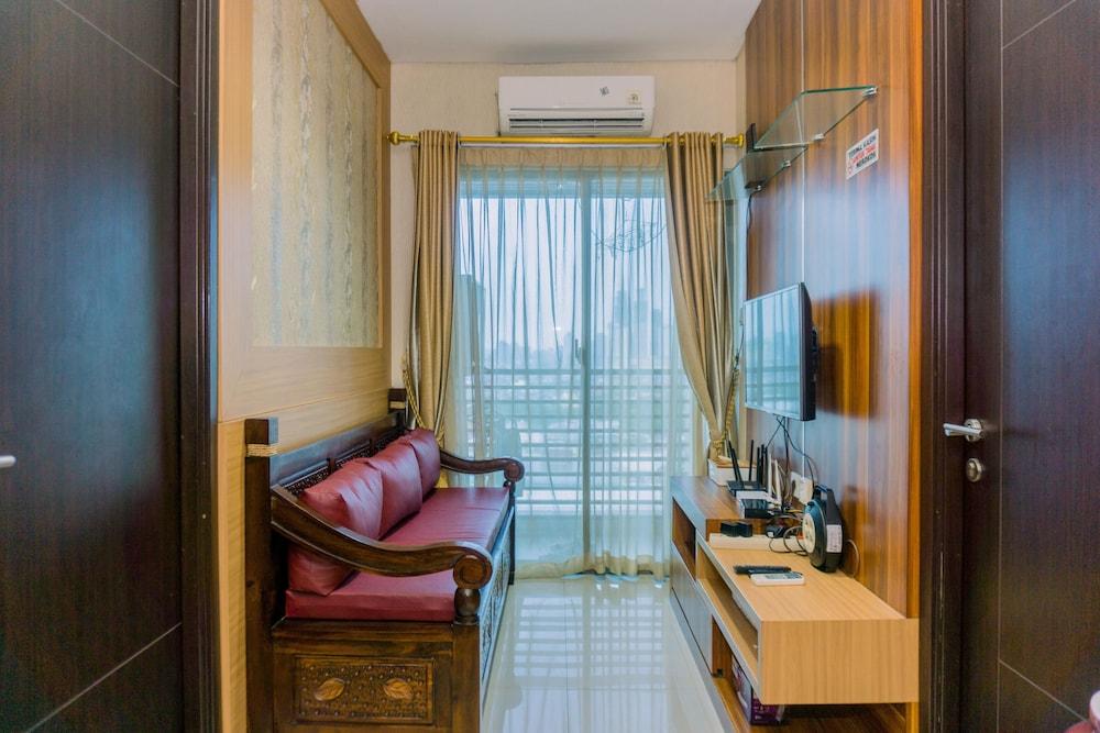 Classic Elegance Combined 2Br At Gp Plaza Apartment
