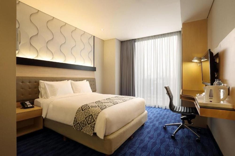 AI HOTEL JAKARTA THAMRIN Room Type - Standard Double Room, 1 Queen Bed