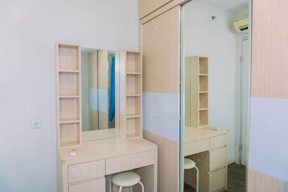 Cozy Stay And Tidy 1Br Green Bay Pluit Apartment - Tap to explore photos
