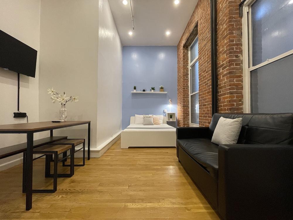 Hotel and the City-Midtown Room Type - Duplex
