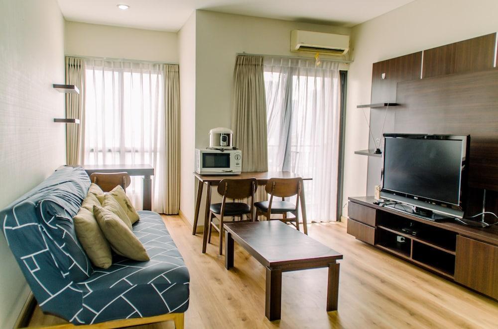 Fancy And Nice 2Br At Tamansari Semanggi Apartment - Tap to explore photos