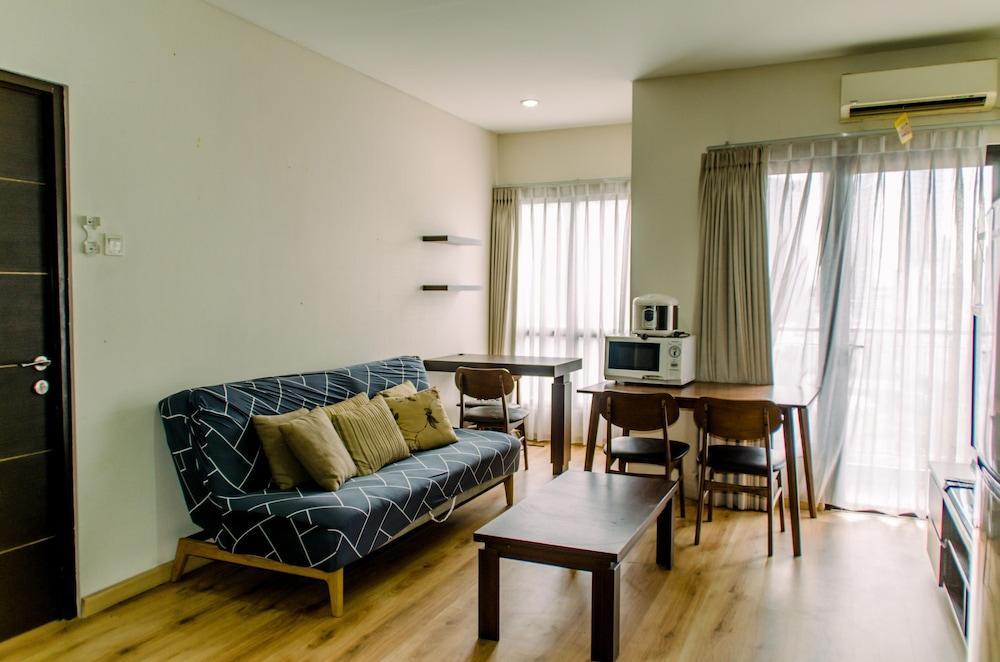 Fancy And Nice 2Br At Tamansari Semanggi Apartment - Tap to explore photos