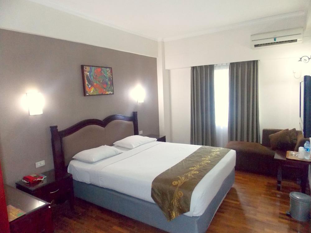 Hotel Mega Proklamasi Room Type - Grand Superior Double